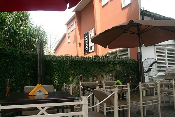 Cameroun, restaurant, Douala - Bonanjo, LE CAFE DES PALABRES