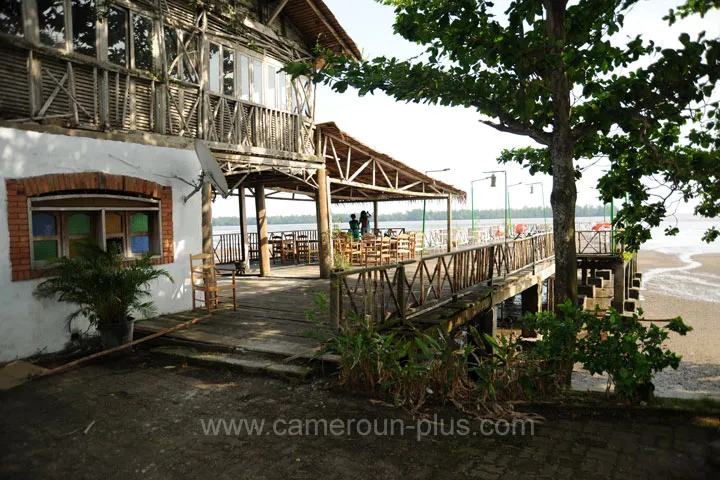 Cameroun, restaurant, Douala - Rivage Wouri, LE DERNIER COMPTOIR COLONIAL